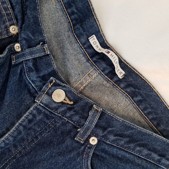《SOLD》Vintage Y2K Women's Tommy Hilfiger Jeans - Picture 3 of 5